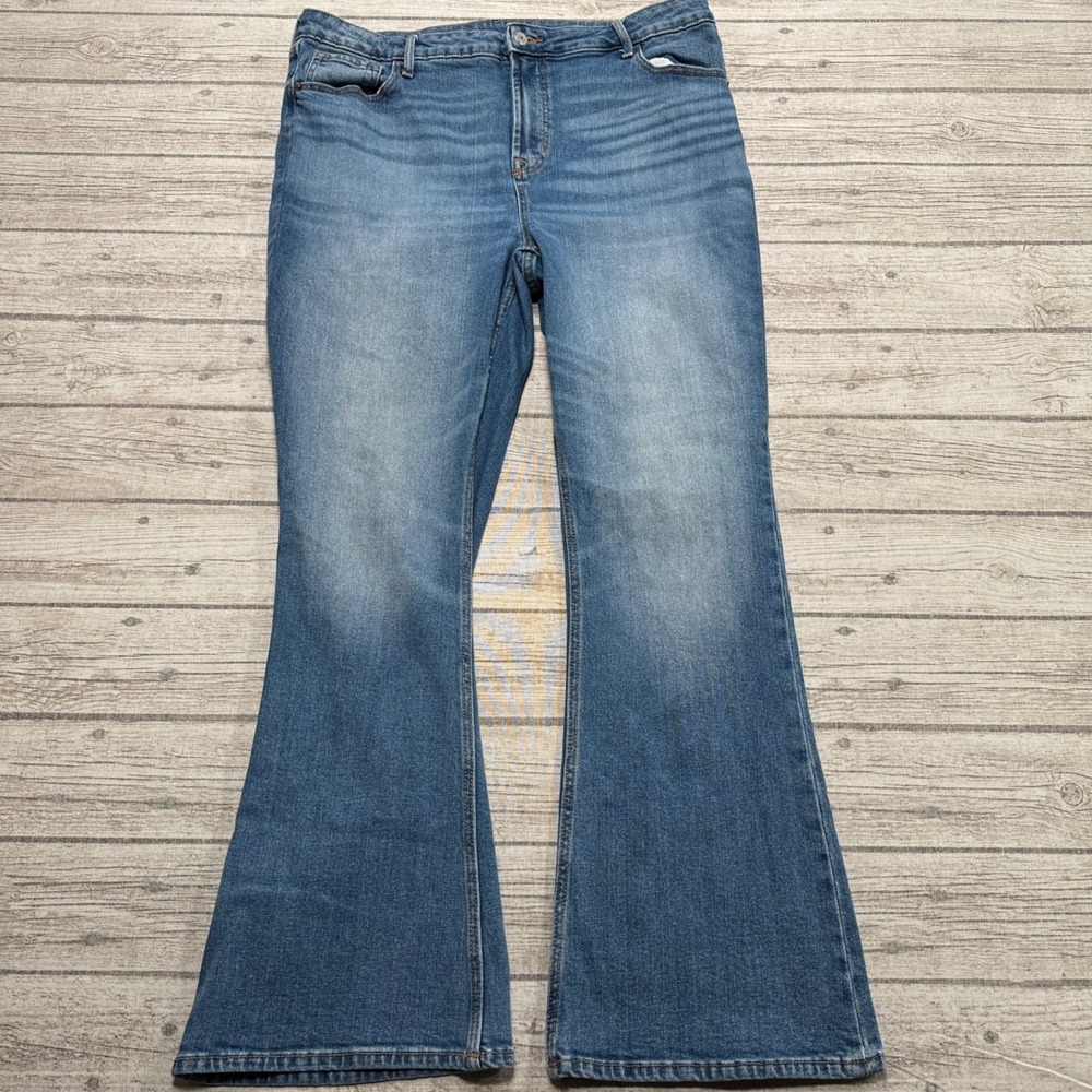 Old Navy Jeans Women's 16 Blue Extra High Rise Flare Medium Wash Denim Whiskered